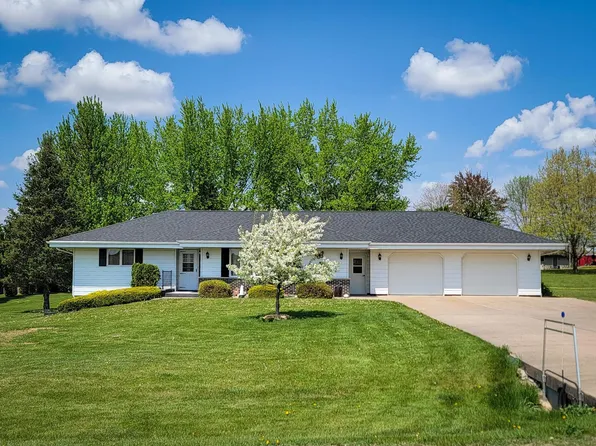 E6370 Garrity Rd, Manawa, WI 54949