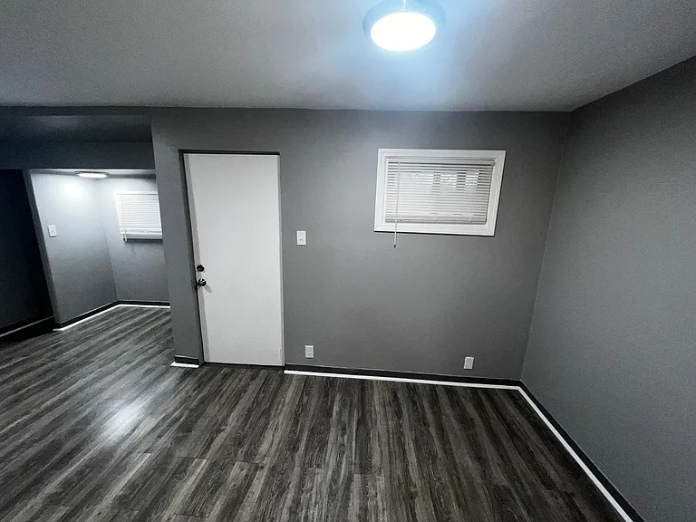 709 N Laramie Ave — Photo 15