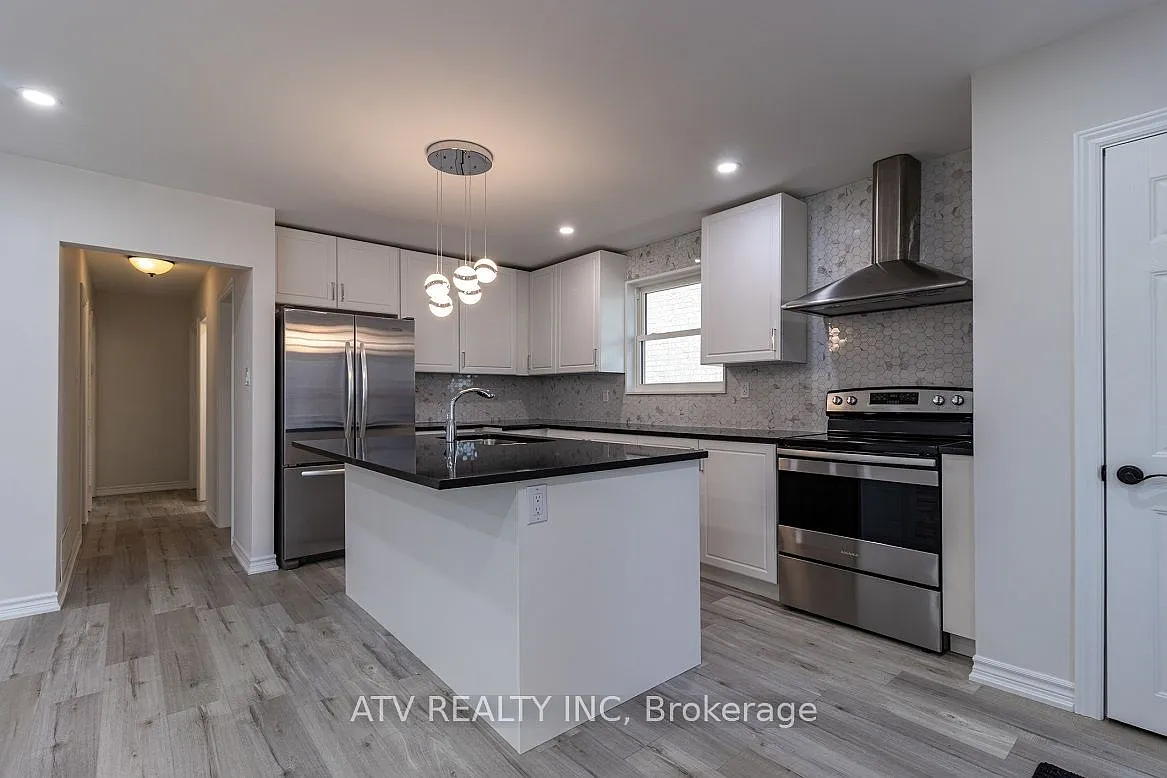 4 bed, $3,800 — Photo 2