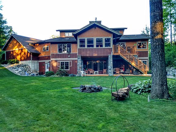 3rd image of 11 Blackberry Ln