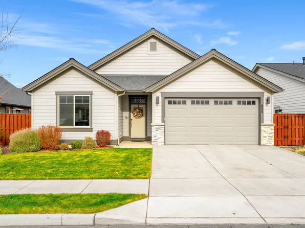 1067 NE Henry Dr, Prineville, OR 97754