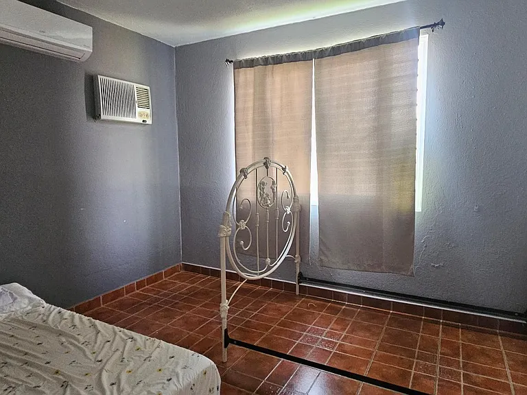 121 B — Photo 10