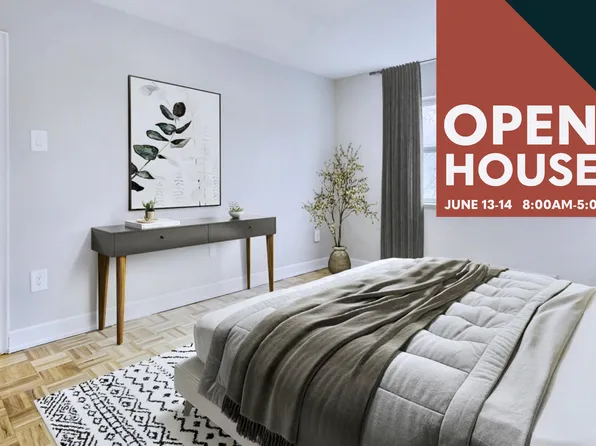 136 Bay St S, Hamilton, ON L8P 3H5