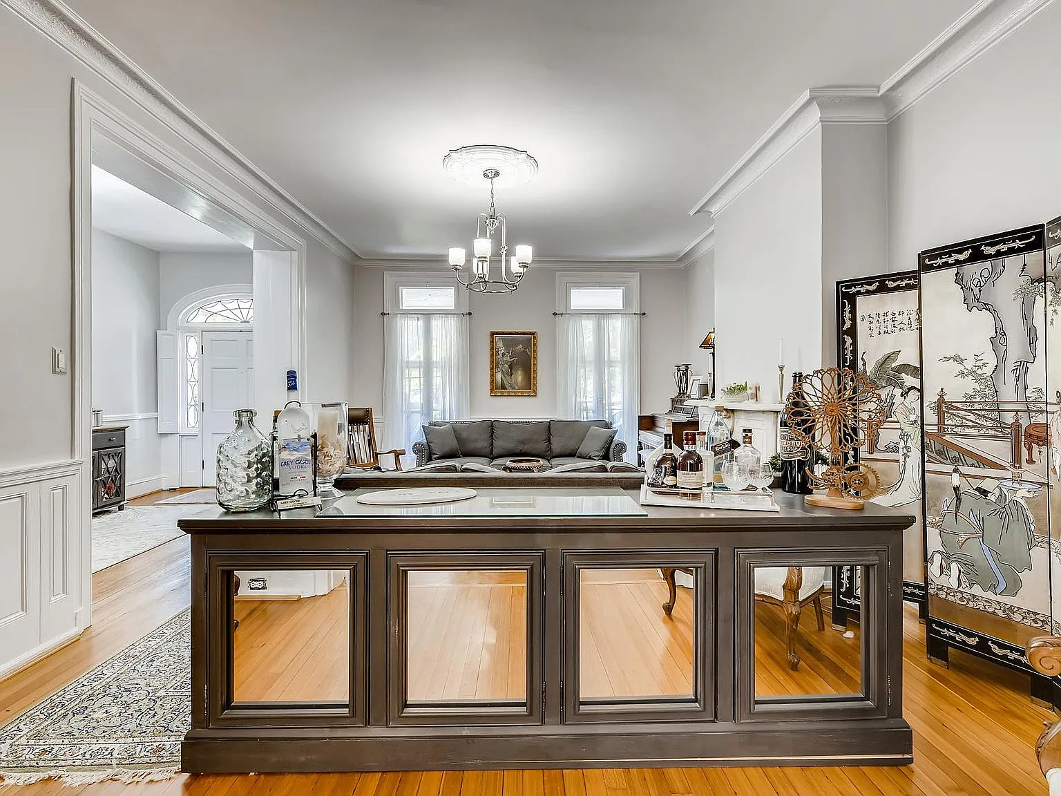 1 bed, 4.5 bath, 4800 sqft, $4,100 — Photo 2