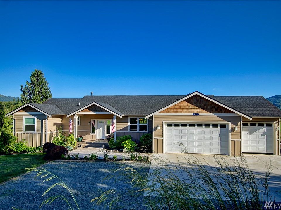 Lovely 3463 sq ft home Big Lake home with expansive views of Nookachamps Valley. 