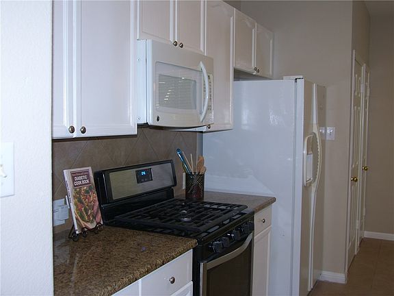 3rd image of 2054 Kimbrook Dr