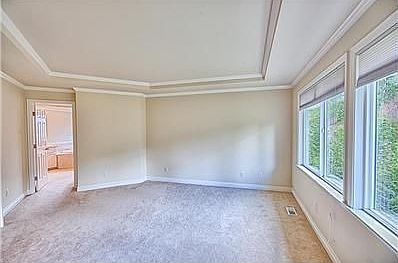5th image of 15114 3rd Dr SE