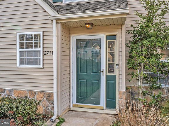 3rd image of 2711 Falcon Ct