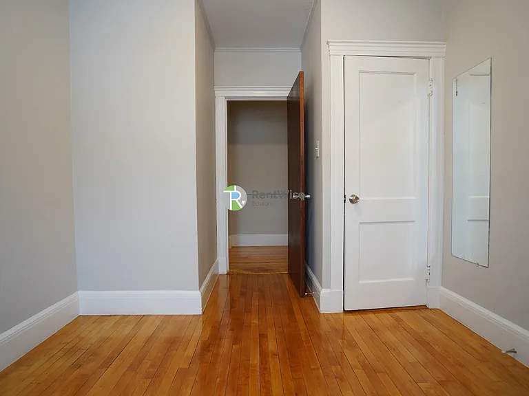 88 Cypress St #3 — Photo 12