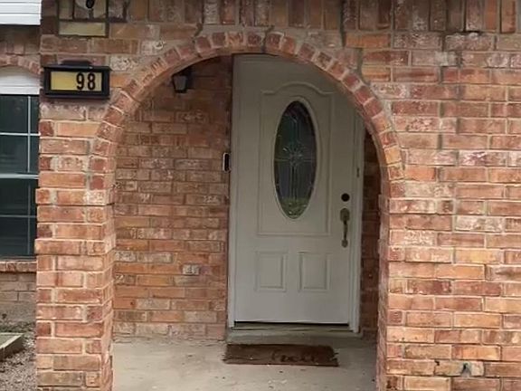 3rd image of 4798 Montrose Cir