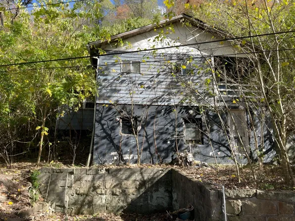 449 Jordan St, Hazard, KY 41701