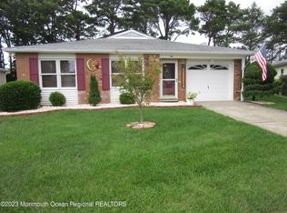 9 Eric Ct, Brick, NJ