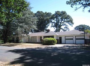 135 Oak Ln, Lebanon, OR 97355