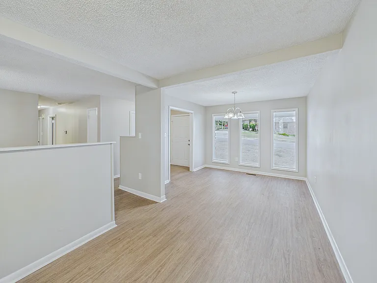 8210 Park Ave-11_06292026