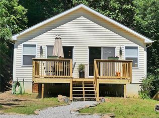 70 Judy Ln, Waynesville, NC 28786