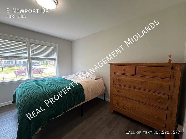 9 Newport Dr — Photo 18