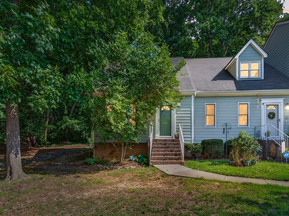1st image of 442 Oak Run Dr