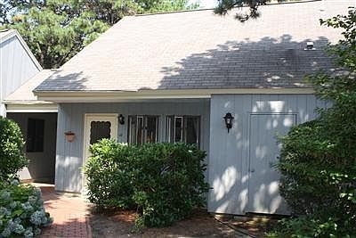 1st image of 11 Grove Lane #11