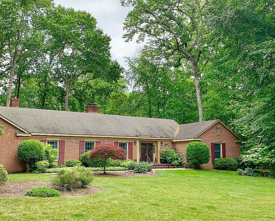 1st image of 114 Montague Cir