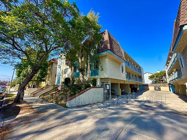 26114 Belle Porte Ave #12 — Photo 36