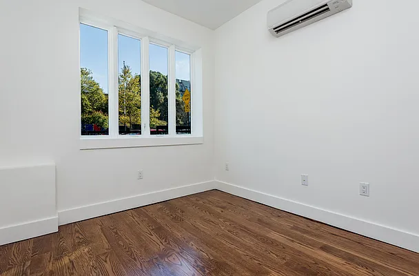 Rented by Nooklyn NYC LLC | media 10