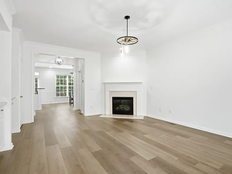 10851 Alderwood Cv — Photo 3