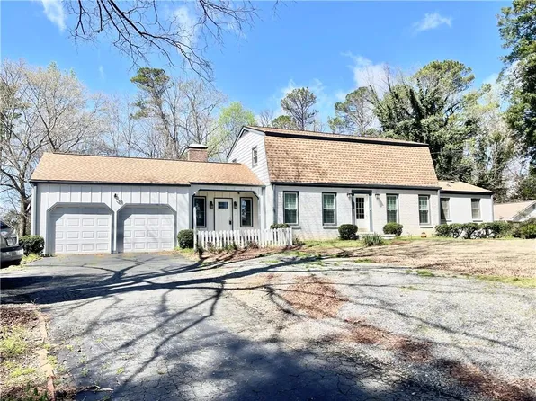 119 Woodlawn Dr NE, Marietta, GA 30067