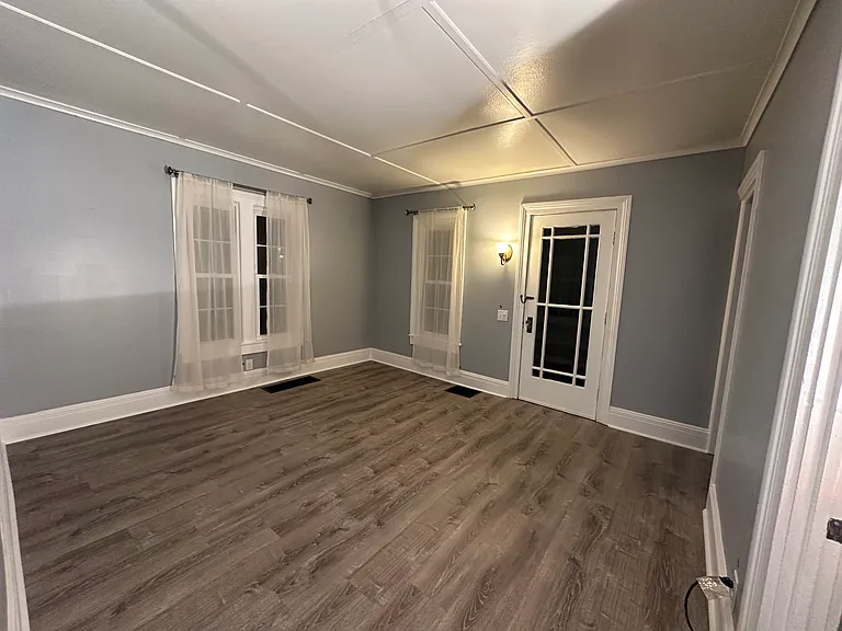 31 Park Ave — Photo 6