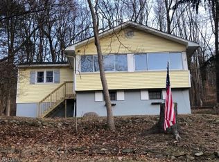 14 Highland Ave, Andover, NJ 07821