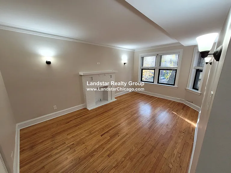 716 Reba Pl #3S — Photo 7