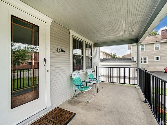 4th image of 3516 Woodbine Ave