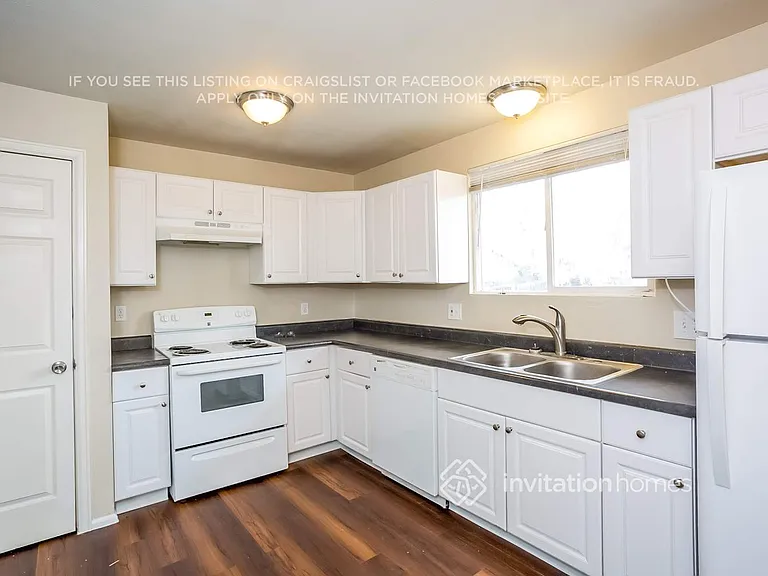 17474 E Louisiana Ave — Photo 9