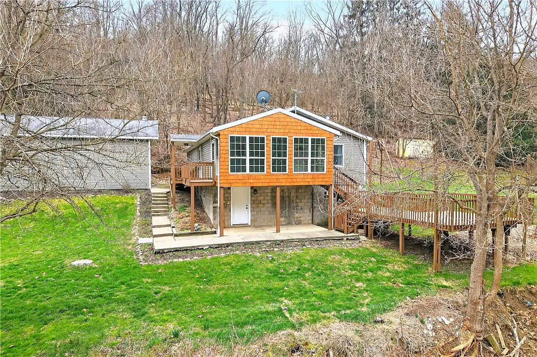 1270 Mudlick Hollow Rd photo 1