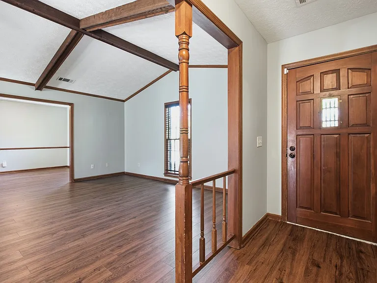 3942 Ashmore Dr — Photo 3