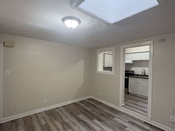 372 E High St FLOOR 1