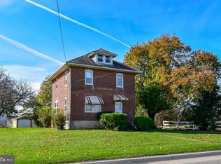 492 Ridge Rd, Spring City, PA 19475