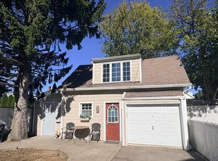 25 Goodall St #R, Staten Island, NY 10308