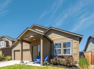 1077 SE 6th St, Bend, OR 97702