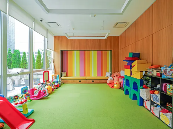 180 Water Street image 9 of 13