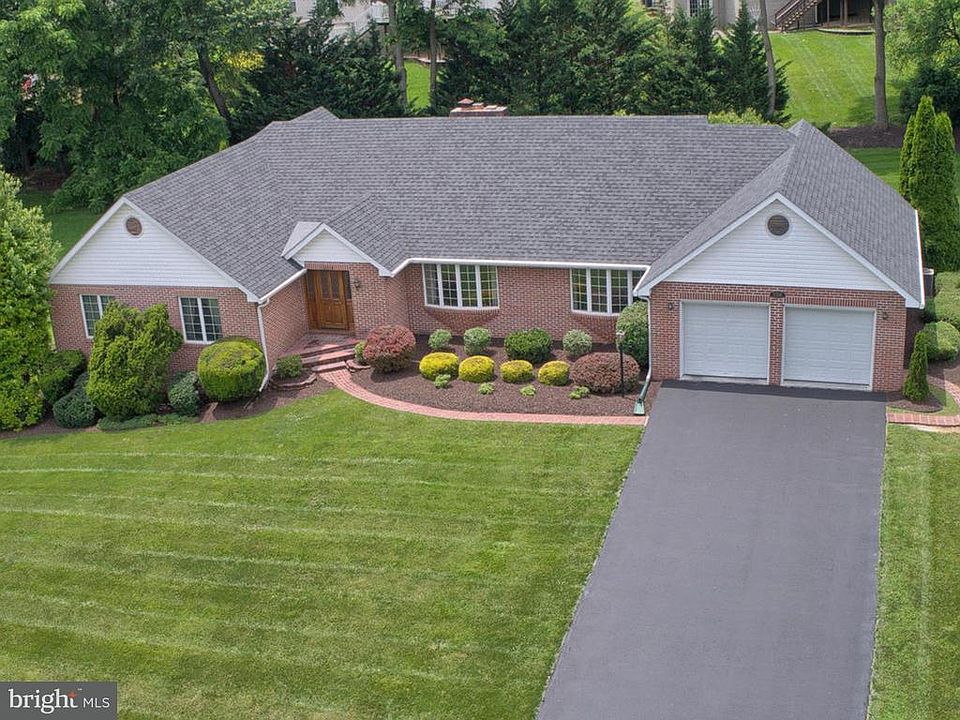 1st image of 11116 Eastwood Dr