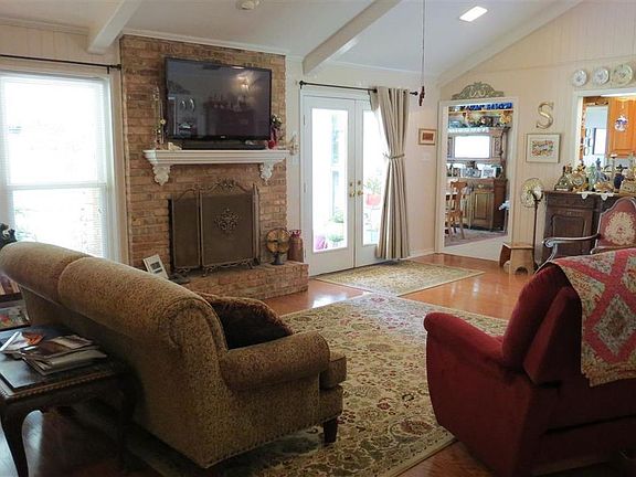 4th image of 8515 Auburn Dr