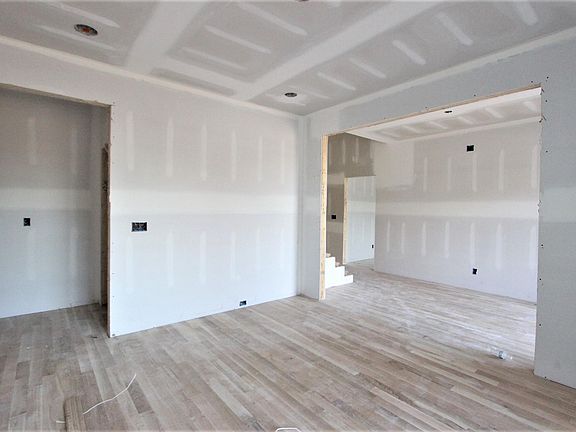 4th image of 442 Whitley Way #235-lot 235