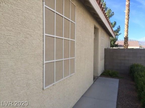 5th image of 618 Ana Raquel Ave