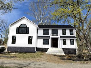 2627 County Line Rd, Chalfont, PA 18914