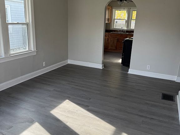 3rd image of 227 Highland Ave