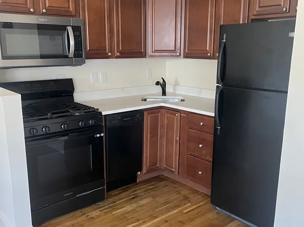 440 Stanley Ave APT 3, Cincinnati, OH 45226