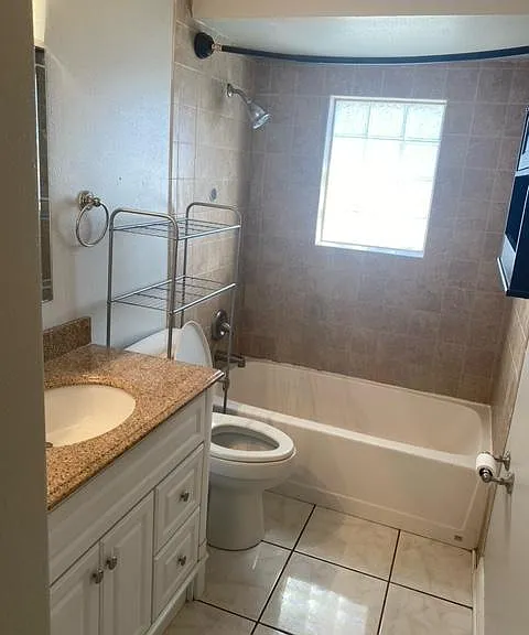 2060 N Betty Ln — Photo 9