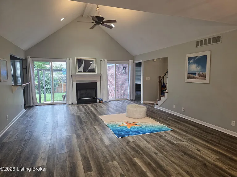 1704 Anchorage Ct — Photo 3