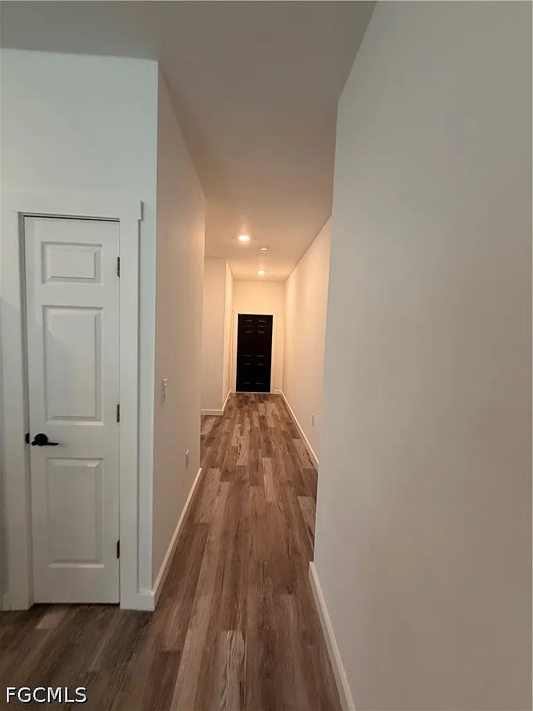 3 bed, 2.0 bath, 1175 sqft, $1,800 — Photo 4