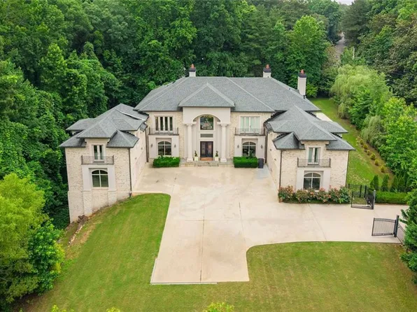 5965 Riverside Dr, Sandy Springs, GA 30328